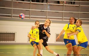 19/10--> VICTOIRE -13 FILLES vs HANDBALL PAYS-ROCHOIS (25-10)