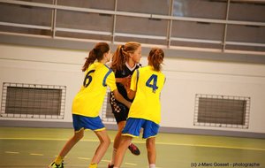 19/10--> VICTOIRE -13 FILLES vs HANDBALL PAYS-ROCHOIS (25-10)