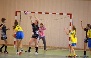 19/10--> VICTOIRE -13 FILLES vs HANDBALL PAYS-ROCHOIS (25-10)