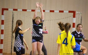 19/10--> VICTOIRE -13 FILLES vs HANDBALL PAYS-ROCHOIS (25-10)