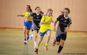 19/10--> VICTOIRE -13 FILLES vs HANDBALL PAYS-ROCHOIS (25-10)